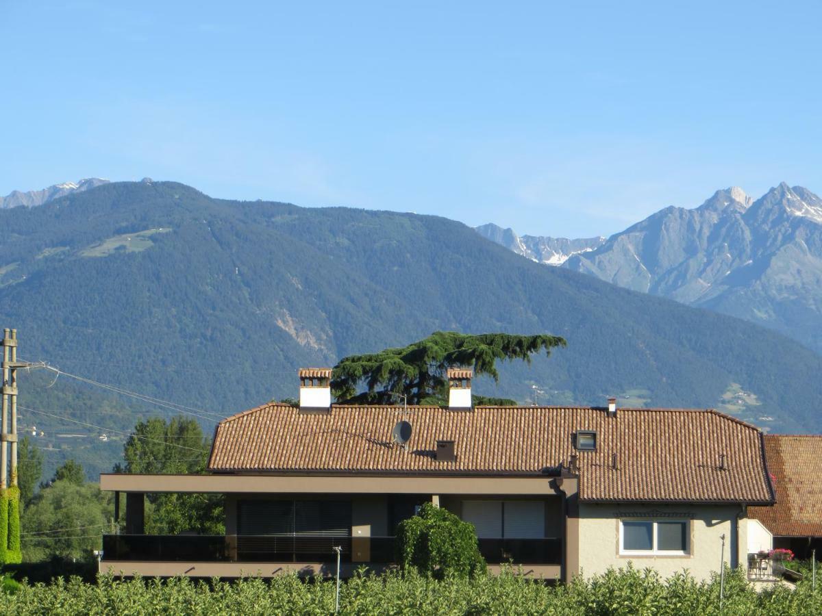 Pension Sunnhofer Vilpiano Exteriör bild
